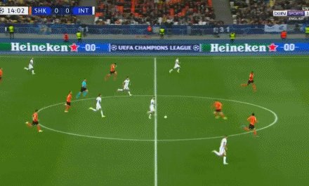 1632858327475075387.gif